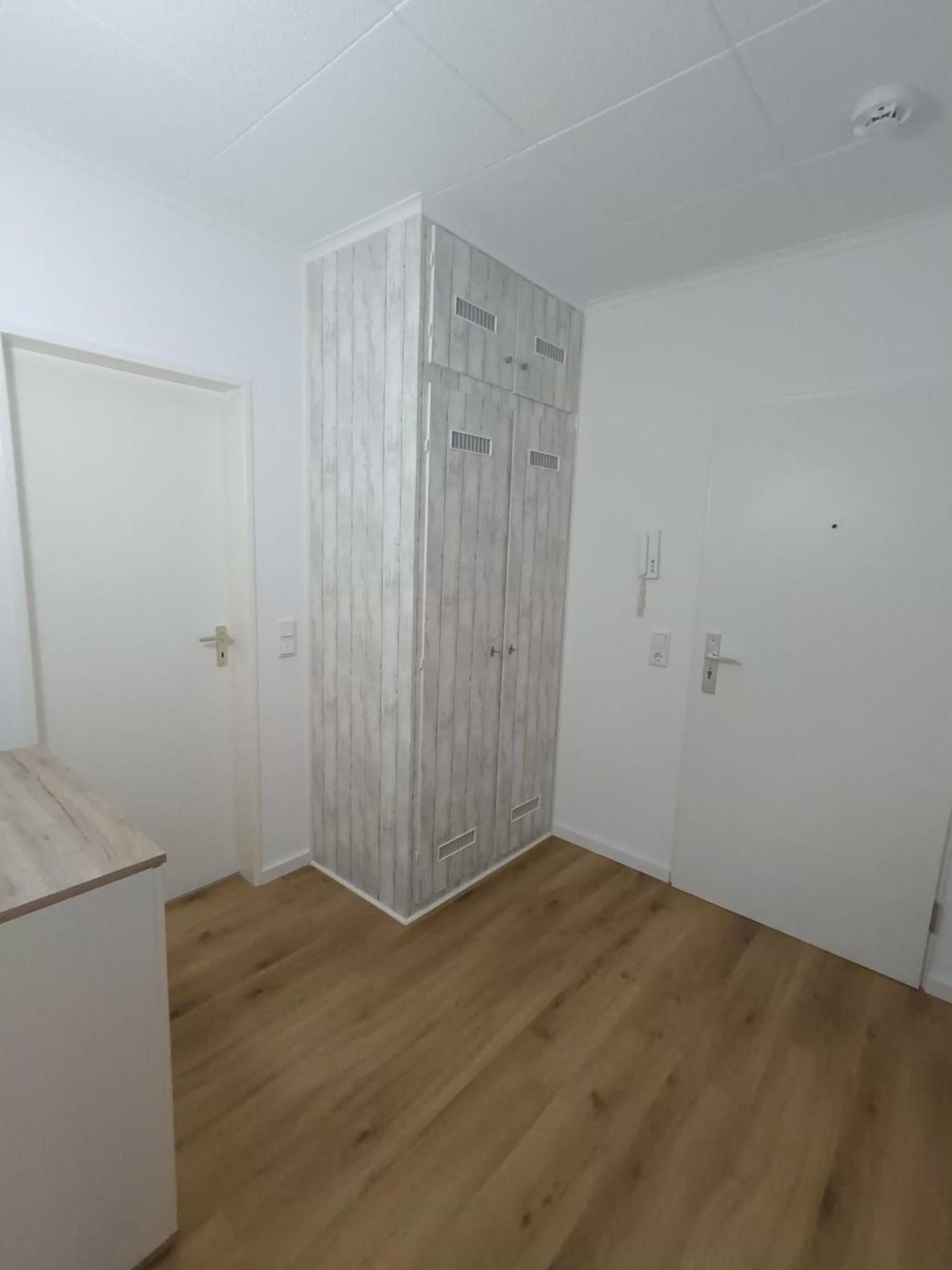 2 Mit Balkon Bei Duesseldorf Erkrath